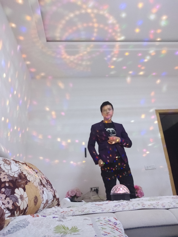 慕凡的第一张照片--汕尾相亲服务中心