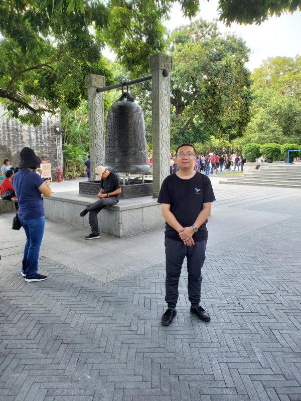 杨昊的第一张照片--汕尾相亲服务中心