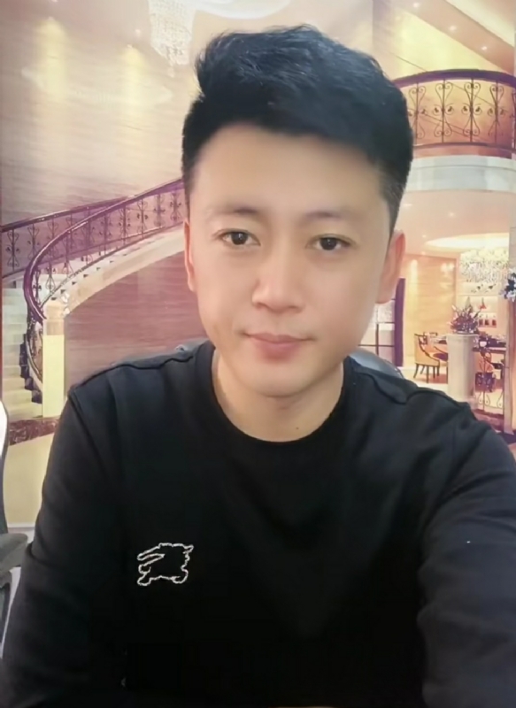 屋顶拾荒人的第三张照片--汕尾相亲服务中心