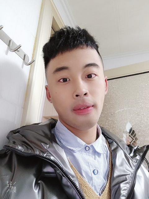 幼稚鬼的第一张照片--汕尾相亲服务中心