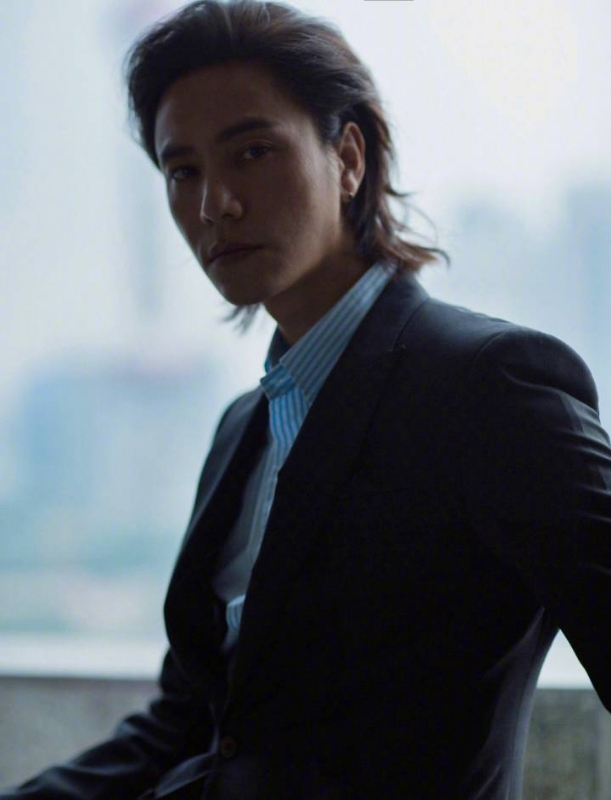 李嘉廷的第三张照片--汕尾相亲服务中心