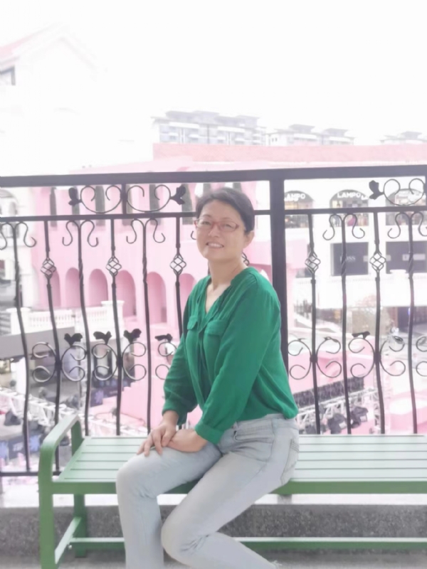 丽华的第三张照片--汕尾相亲服务中心